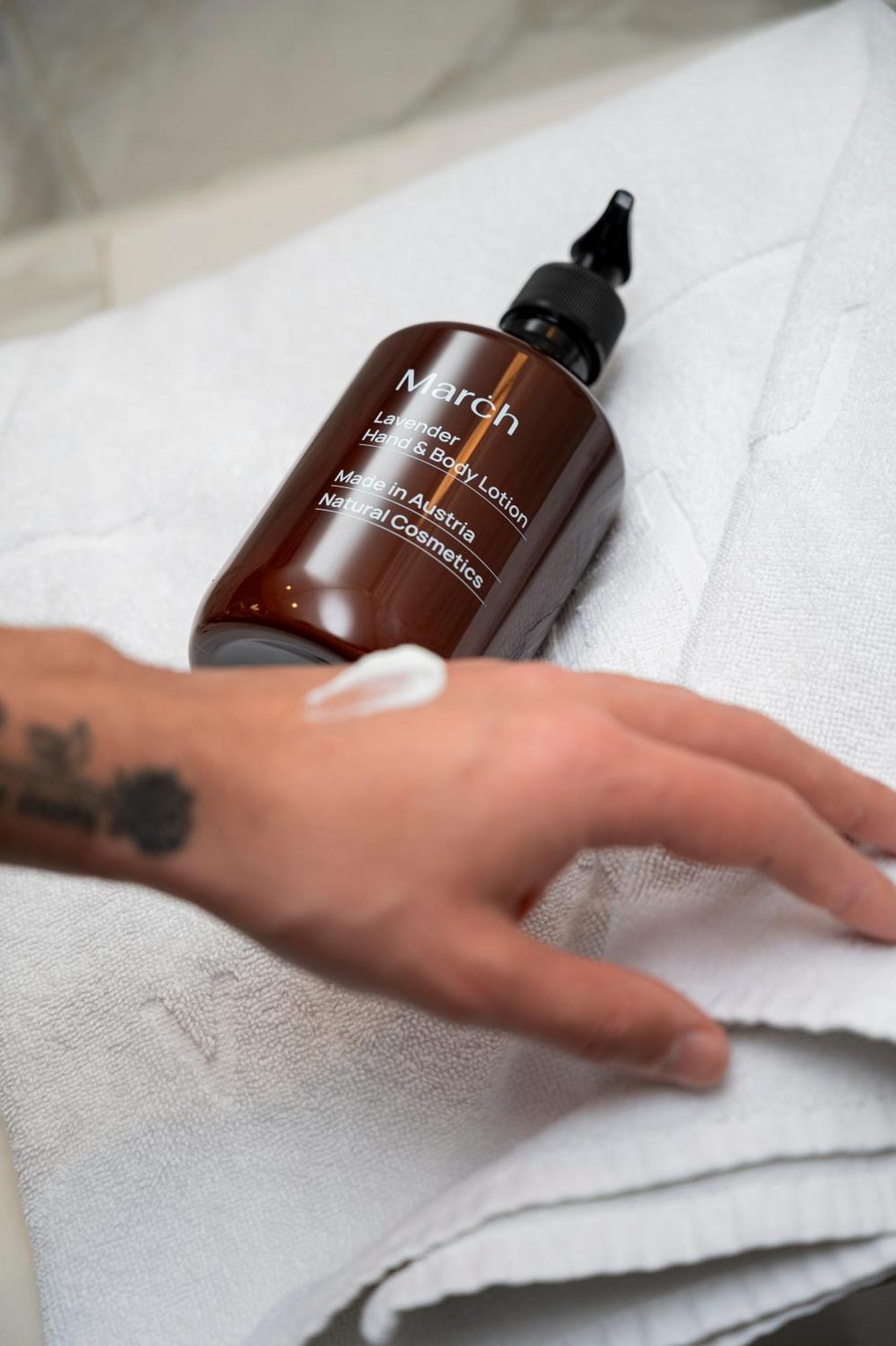 The Guesthouse Βιέννη Εξωτερικό φωτογραφία March Body Lotion